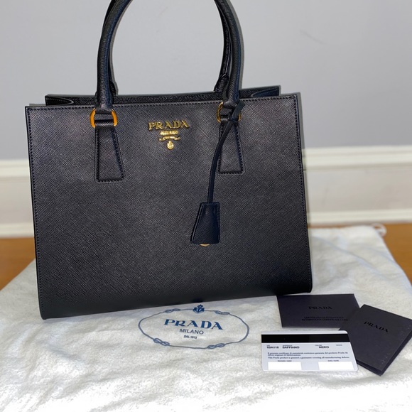 SOLD Prada Nero Saffiano Lux Black New Condition - Picture 3 of 16